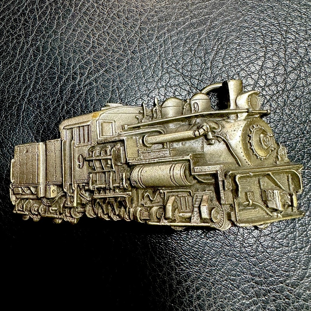 VTG 1983 Locomotive Train Bergamot pewter metal  Works BELT BUCKLE USA MADE